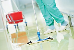 Operating room cleaning procedures