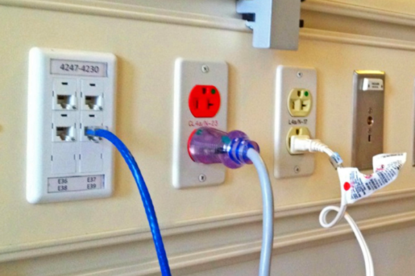 Electrical outlets in patient room 